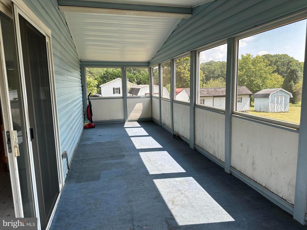 9225 LAWYERS ROAD
