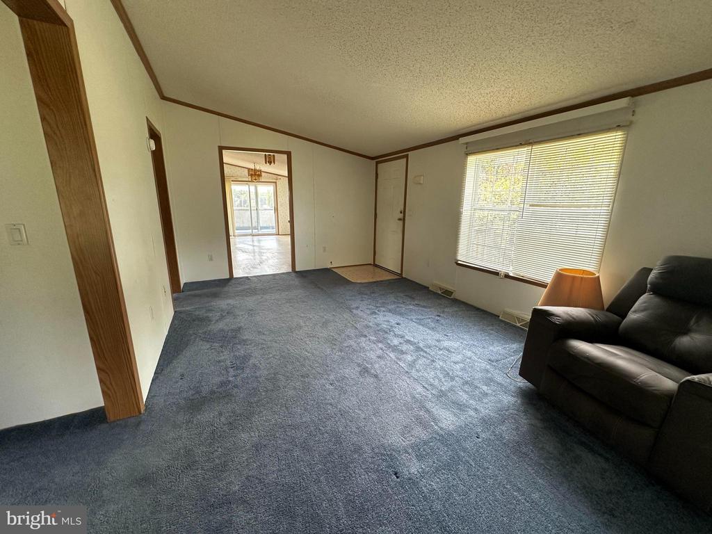 9225 LAWYERS ROAD
