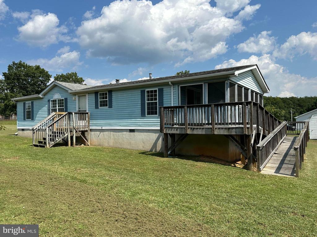9225 LAWYERS ROAD