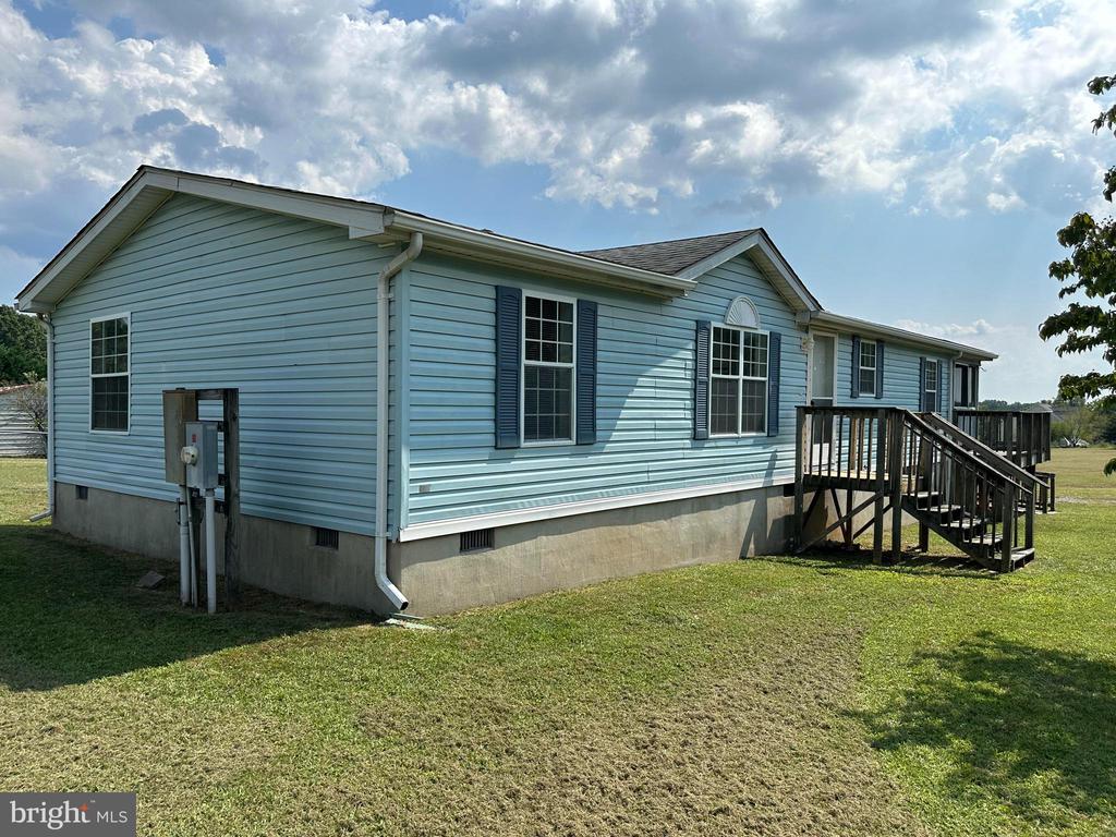 9225 LAWYERS ROAD