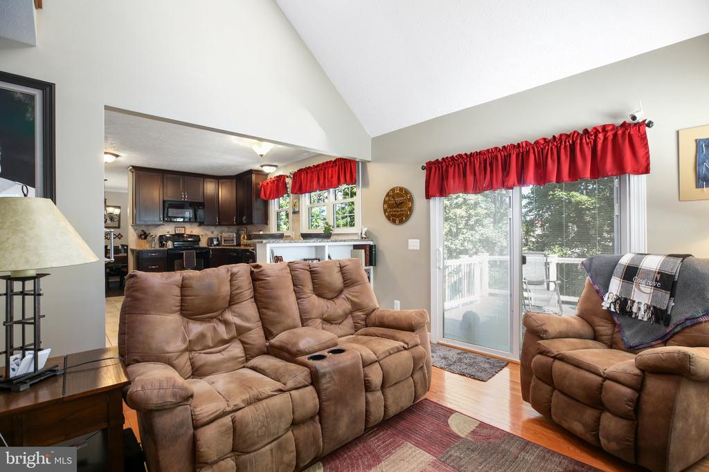 11615 Silverleaf Ln