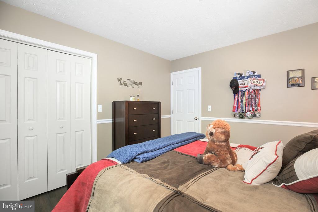 11615 Silverleaf Ln