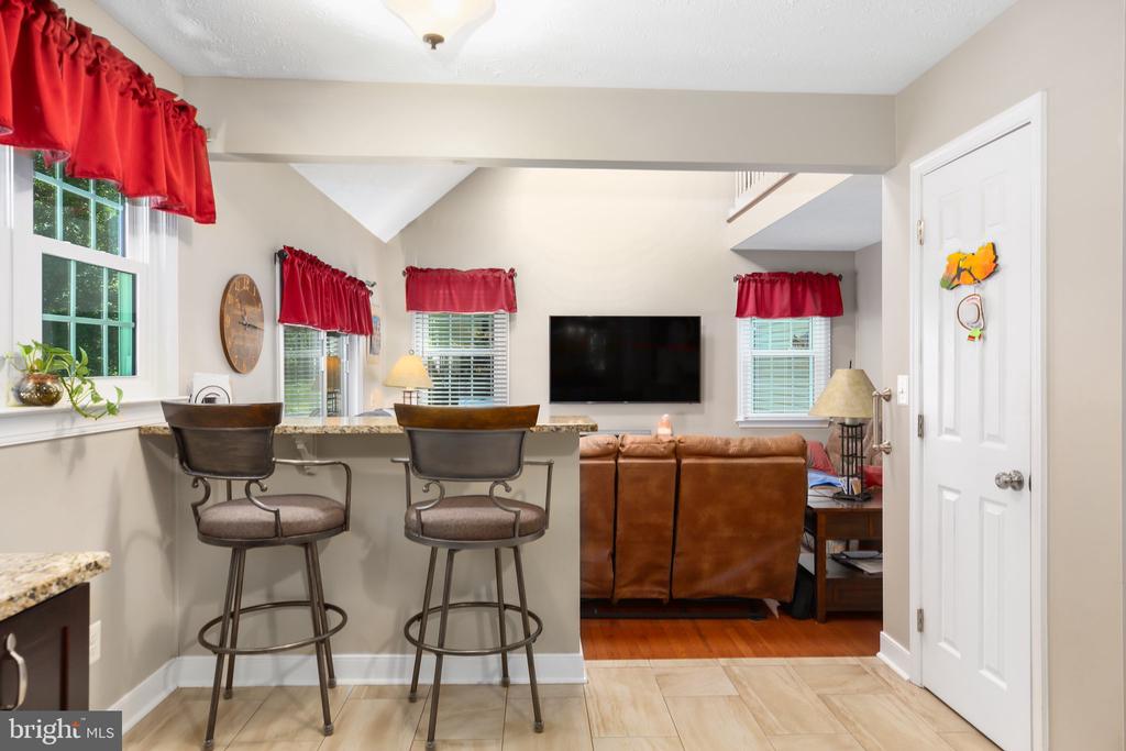 11615 Silverleaf Ln