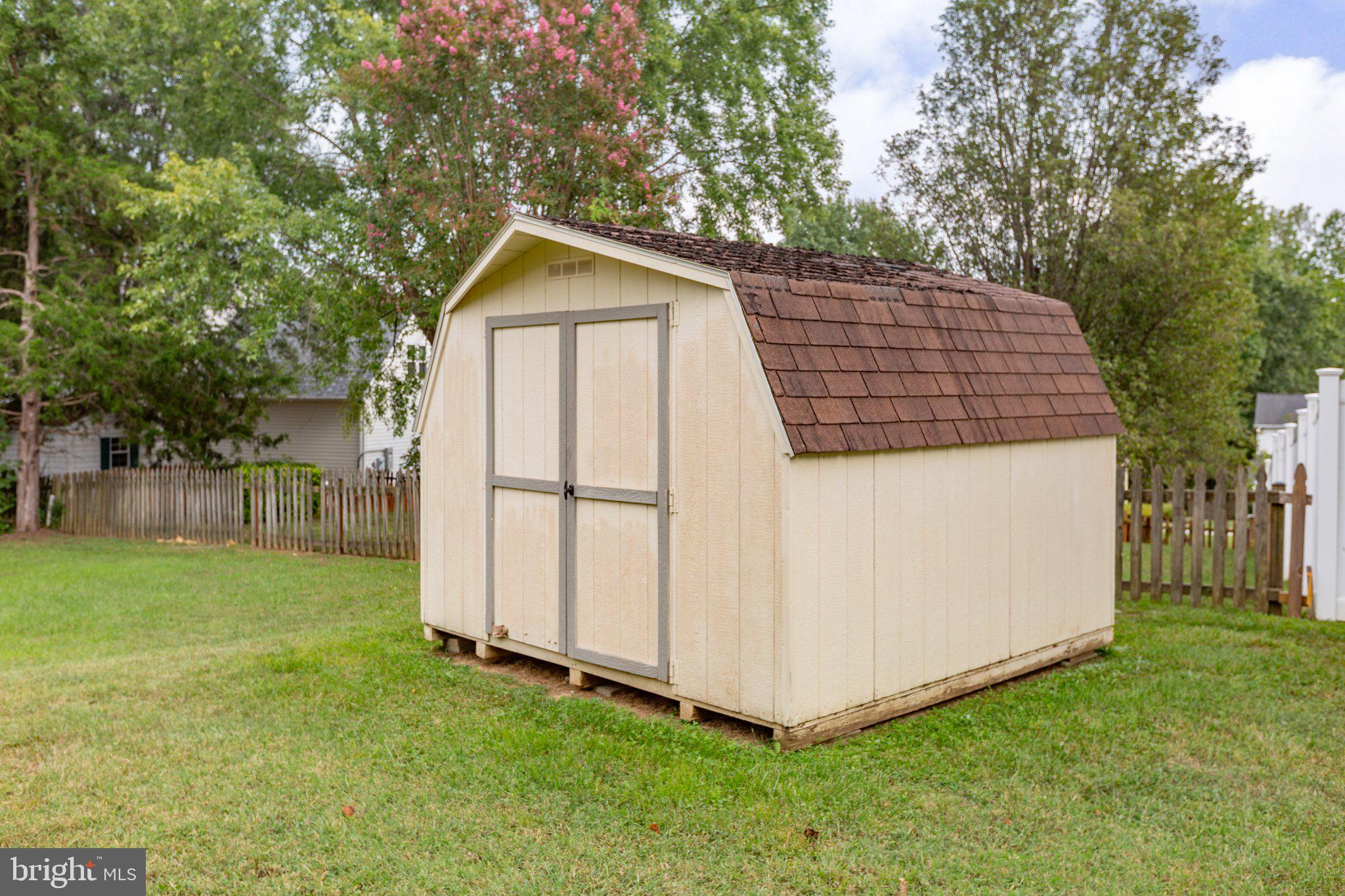 6816 Red Rose Village Dr