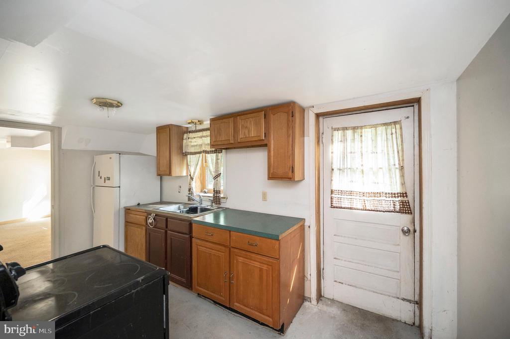 3948 MINE ROAD