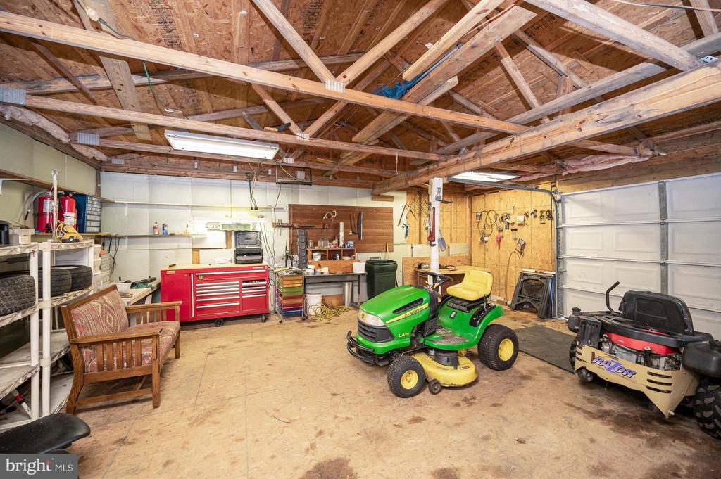 3948 MINE ROAD