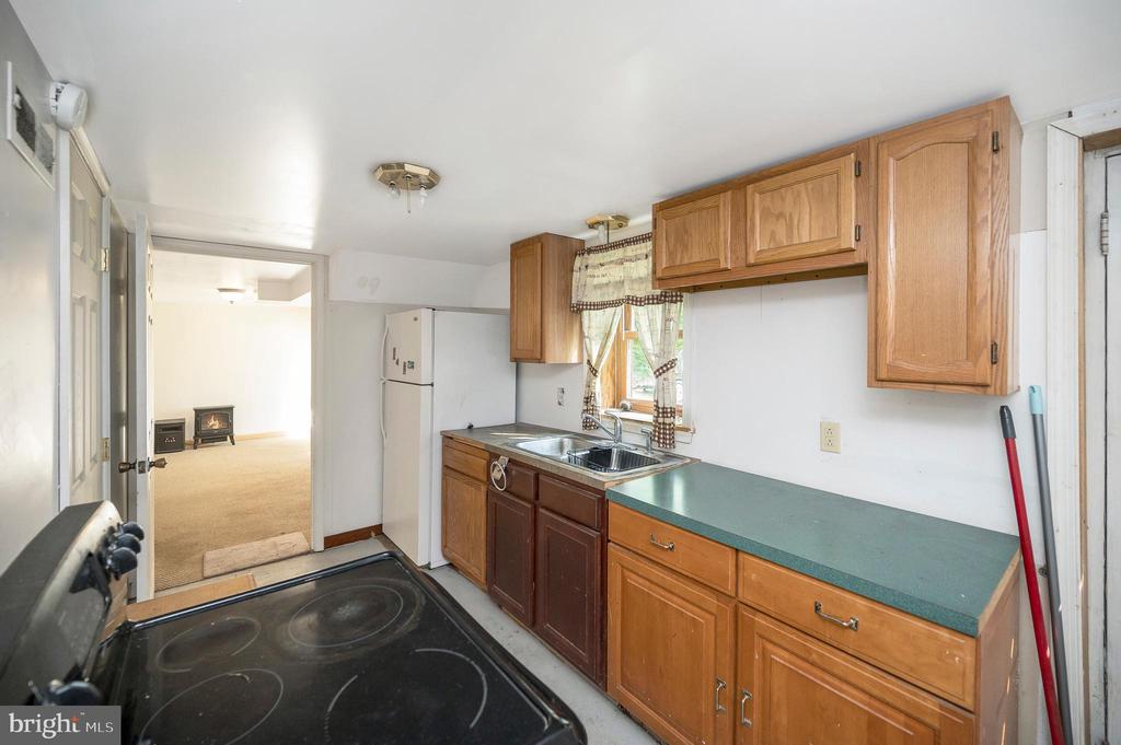 3948 MINE ROAD