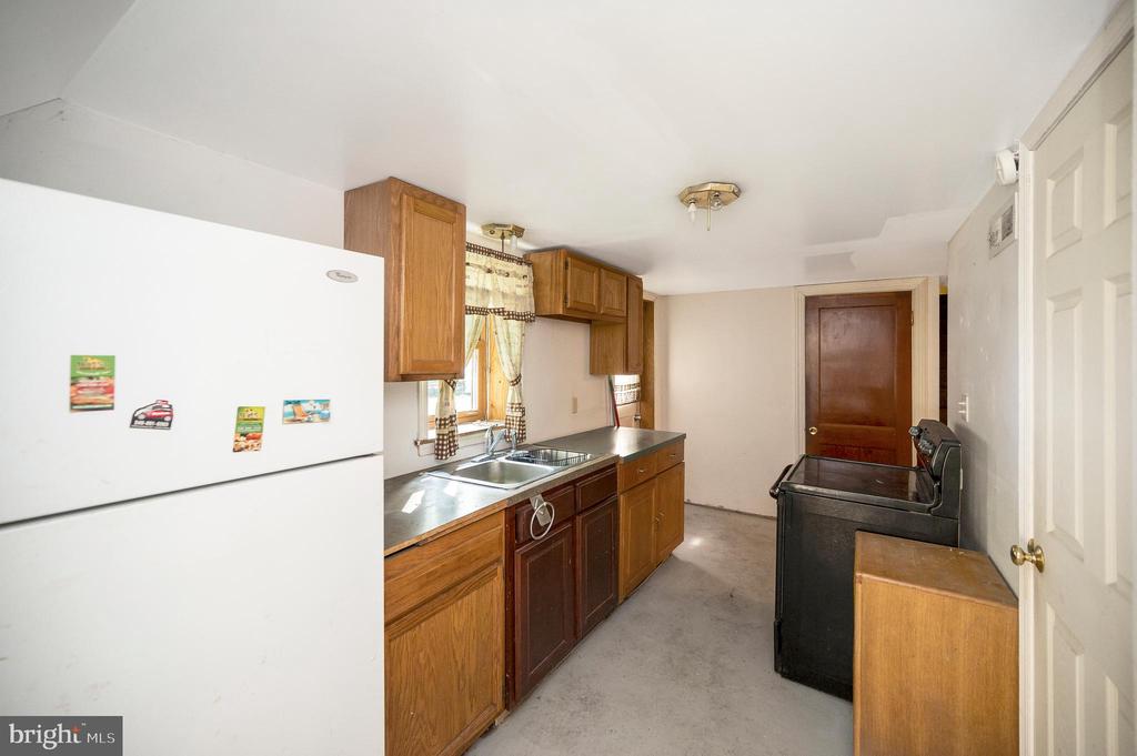 3948 MINE ROAD