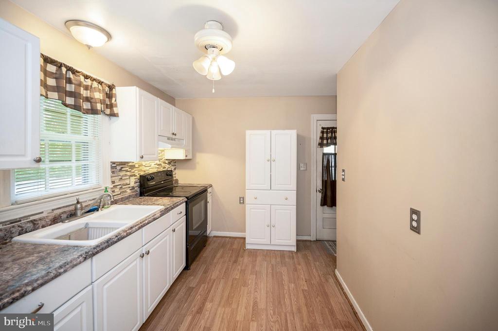 3948 MINE ROAD