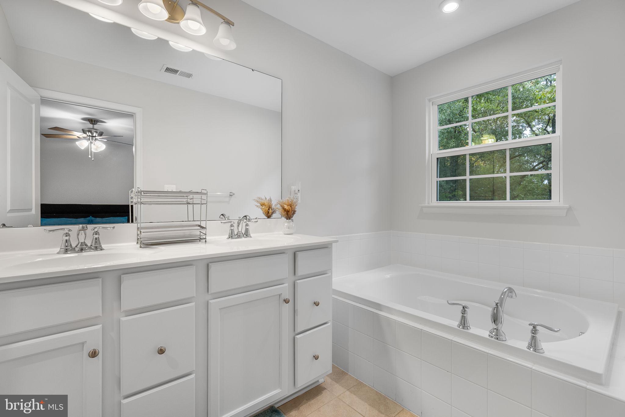 9802 CEDARMASS CIRCLE