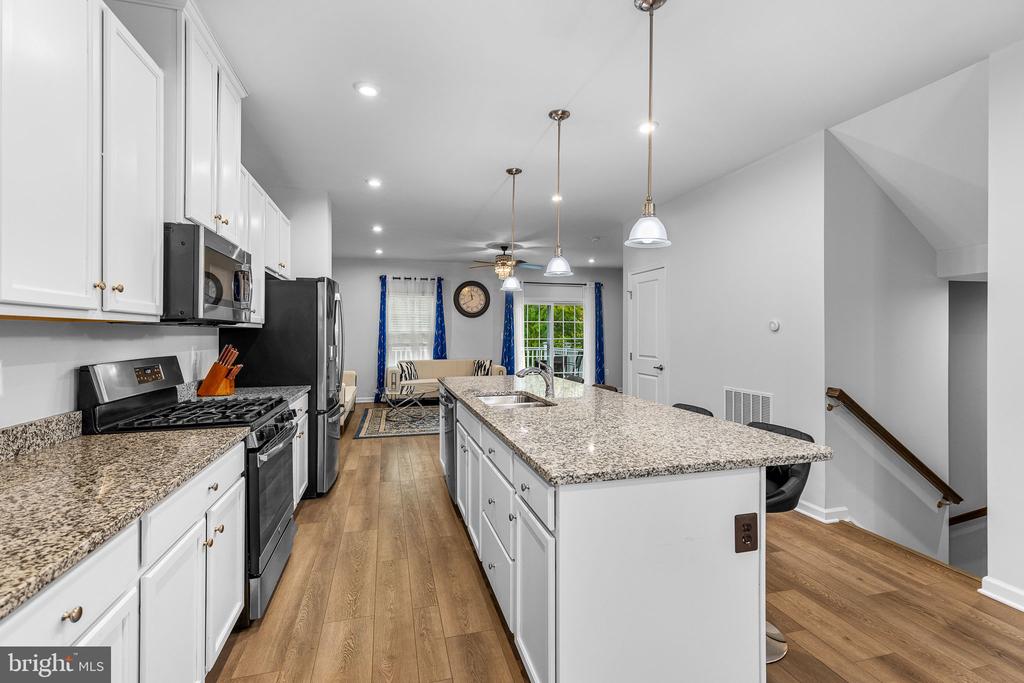 9802 CEDARMASS CIRCLE