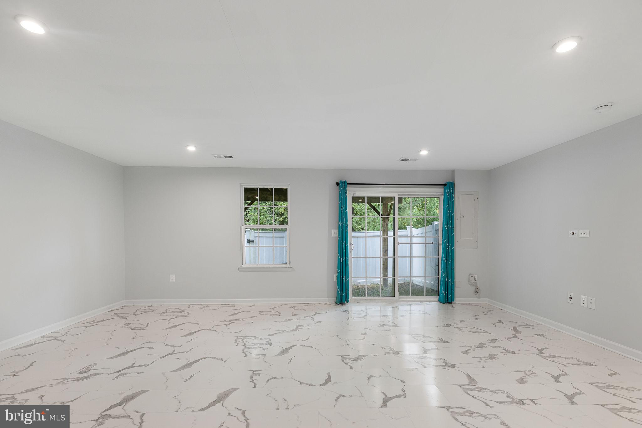 9802 CEDARMASS CIRCLE