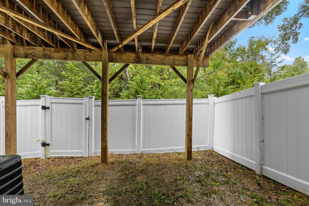 9802 CEDARMASS CIRCLE