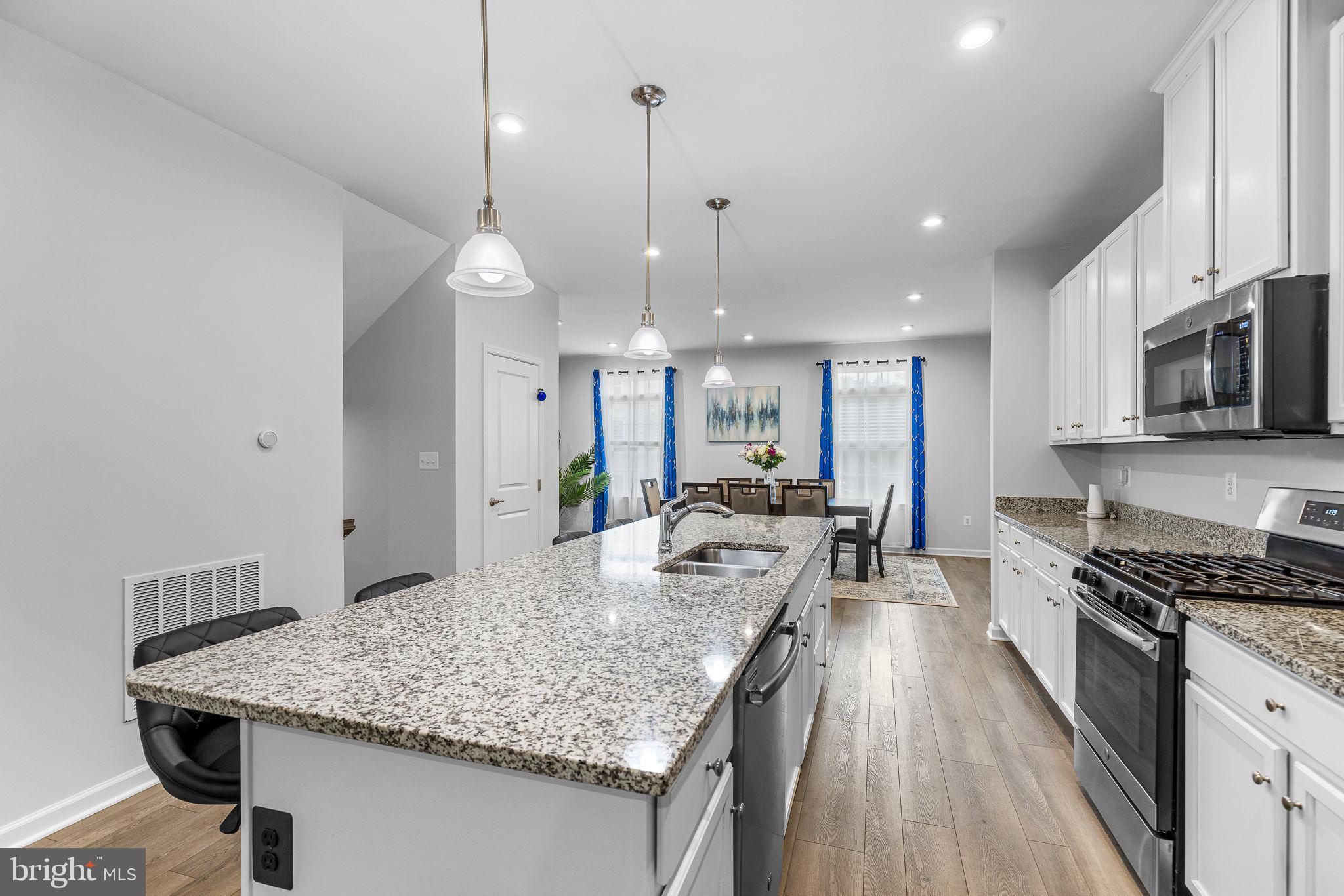 9802 CEDARMASS CIRCLE