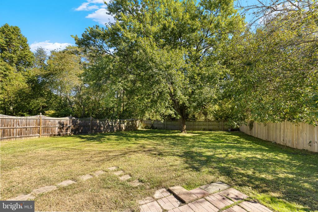 1106 DEWBERRY DRIVE