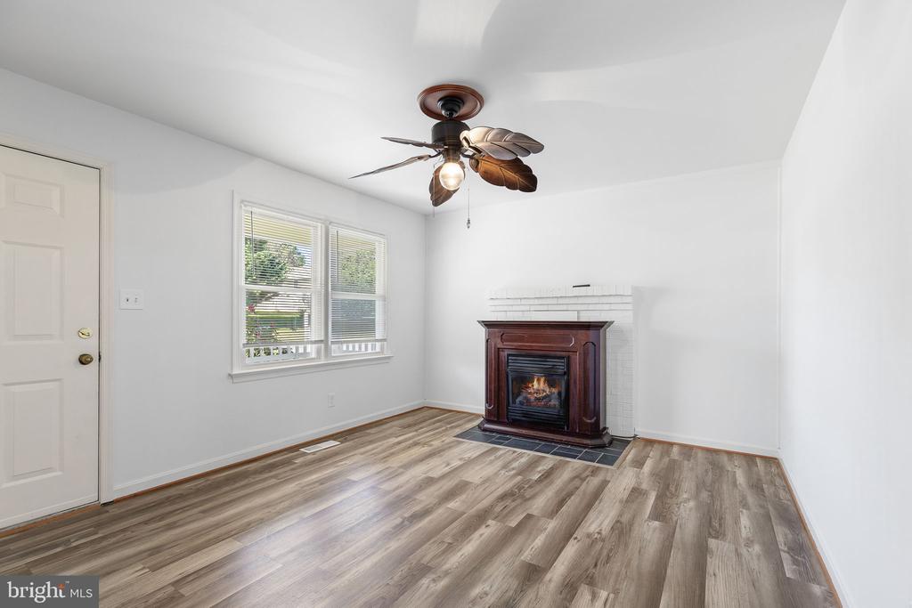 1106 DEWBERRY DRIVE
