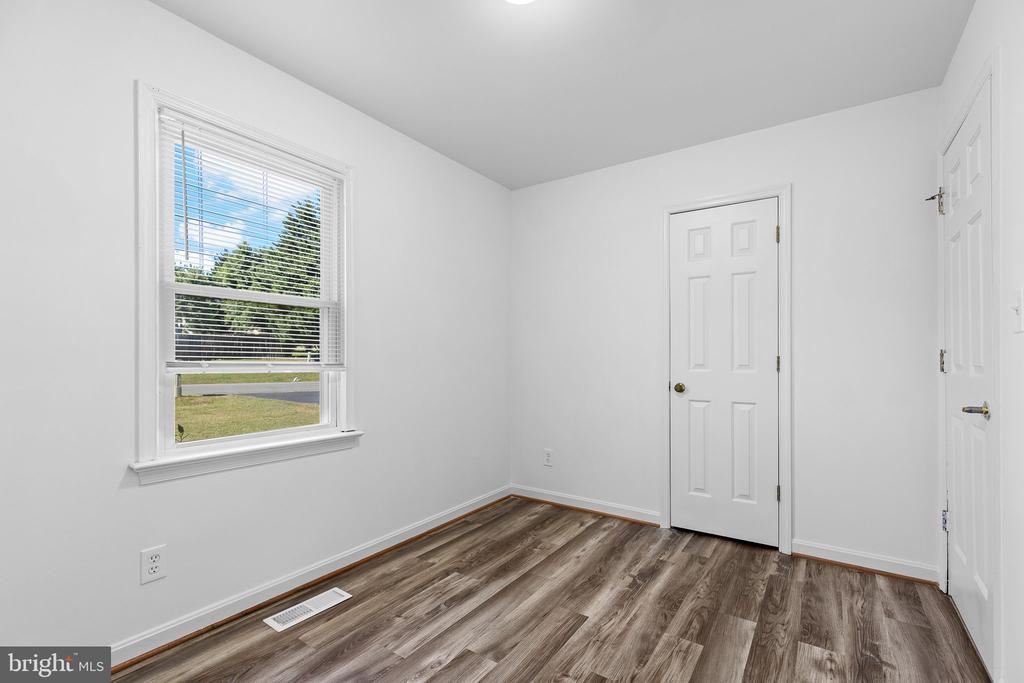 1106 DEWBERRY DRIVE