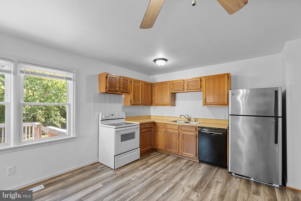 1106 DEWBERRY DRIVE