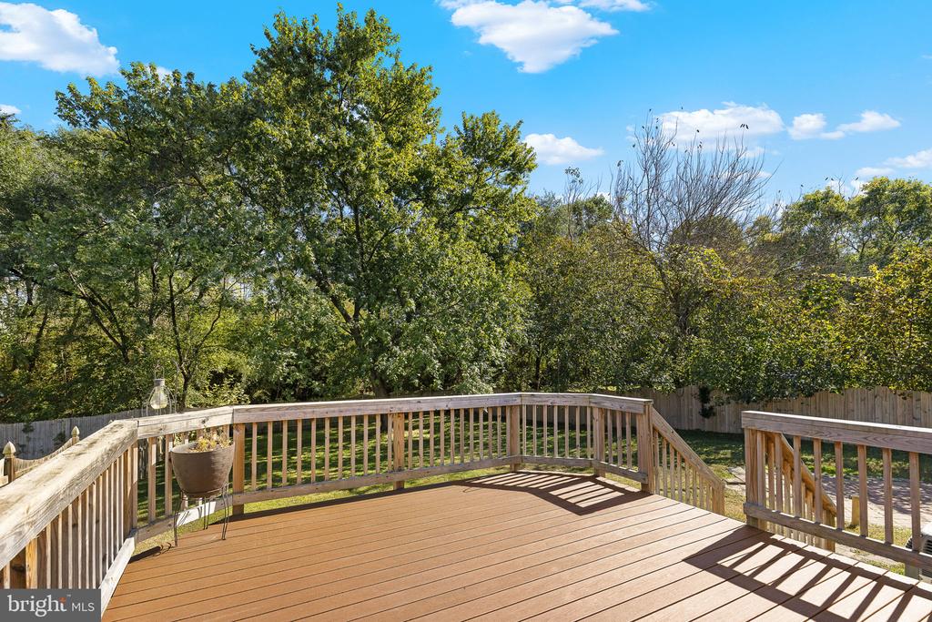 1106 DEWBERRY DRIVE