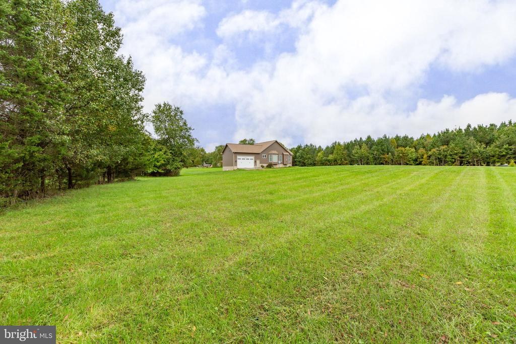 10716 Fairview Rd