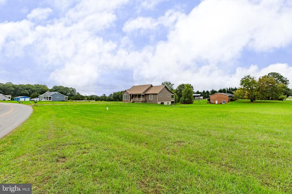 10716 Fairview Rd