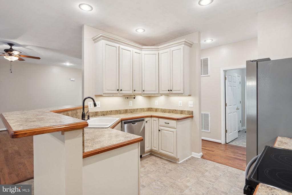 7524 LAWYERS ROAD