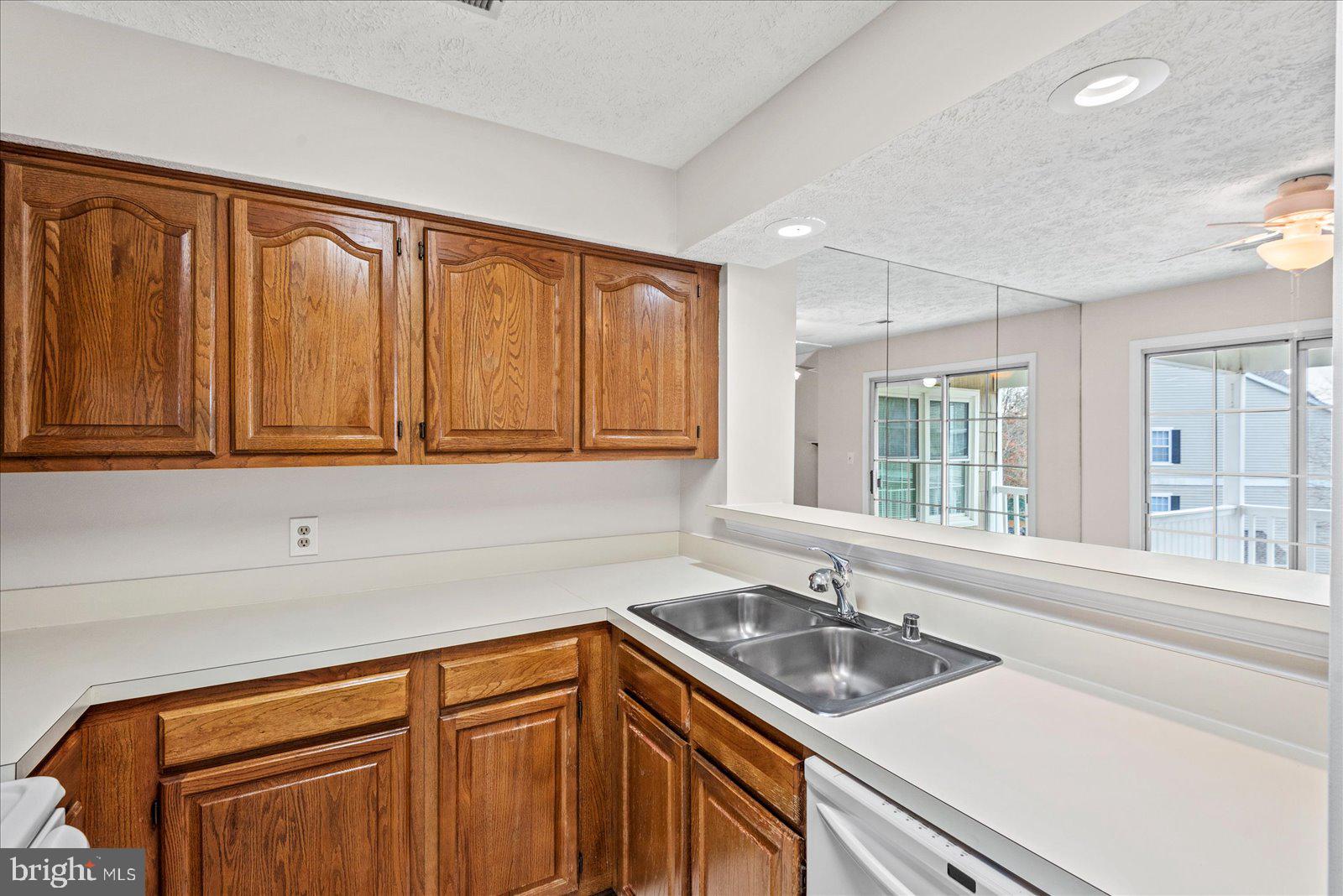 11154 SUMMERS COVE M