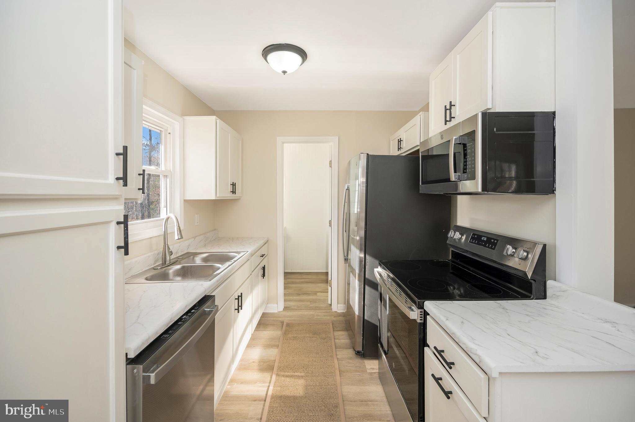 6700 HICKORY RIDGE ROAD