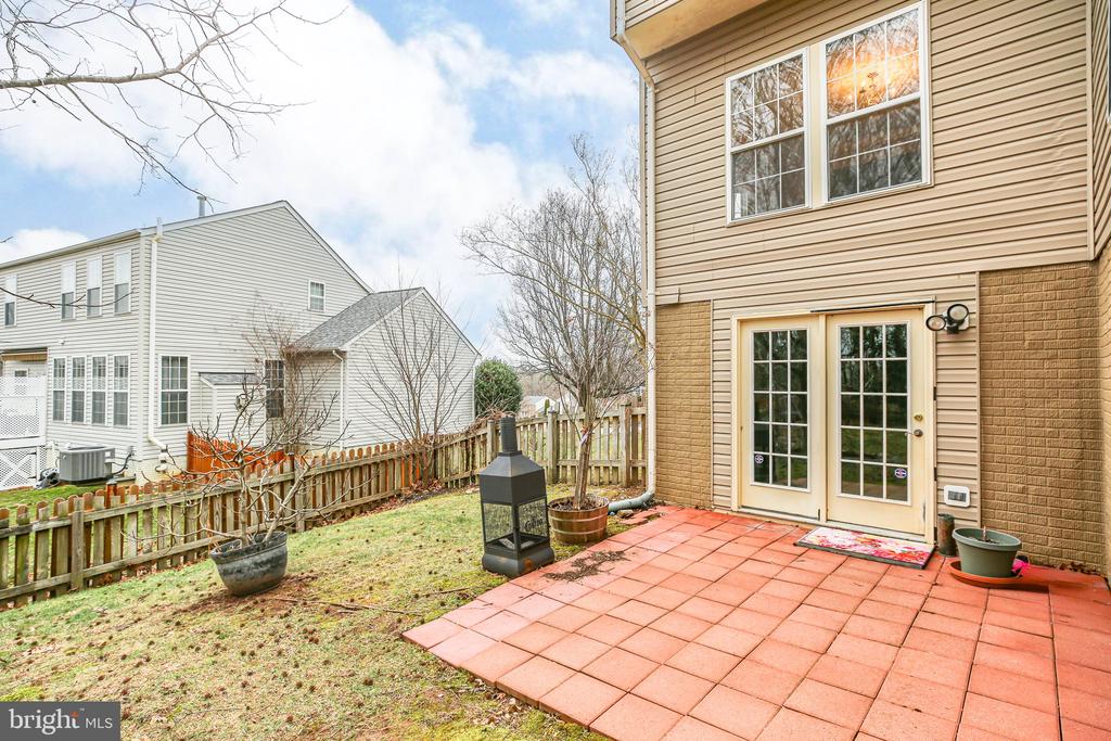3714 Carlyle Ct