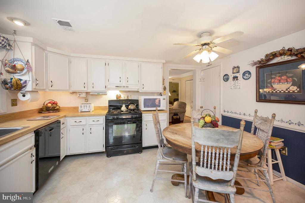 3529 WAVERLY DRIVE