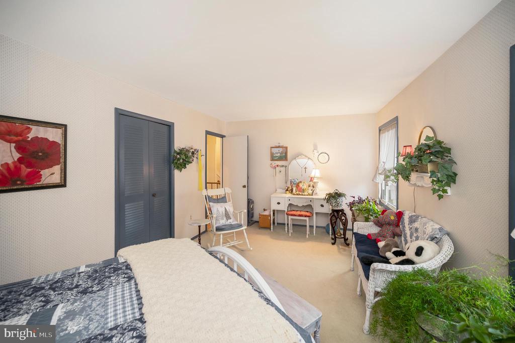 3529 WAVERLY DRIVE