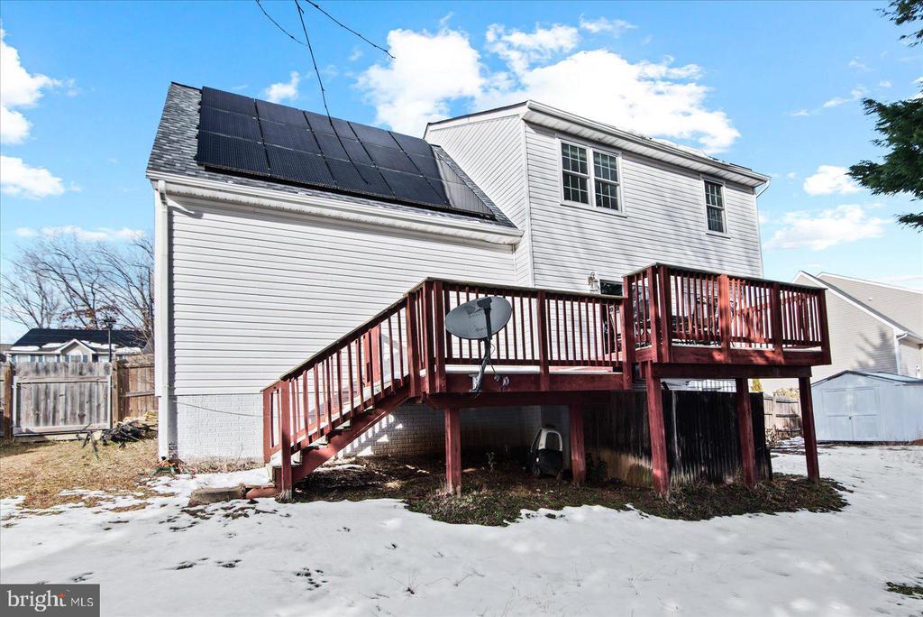 6822 BUCK LANE