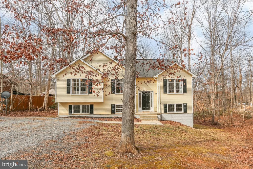 11201 STOCKADE DRIVE