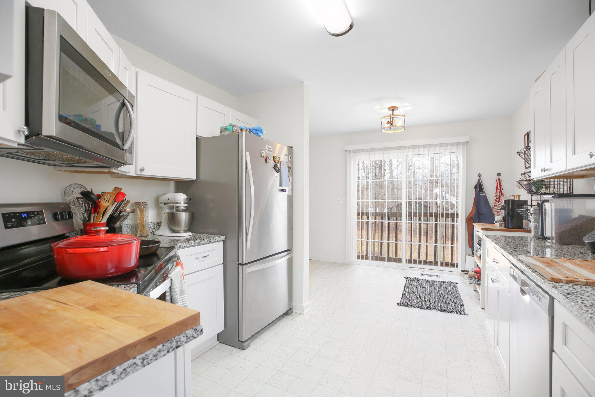 11201 STOCKADE DRIVE