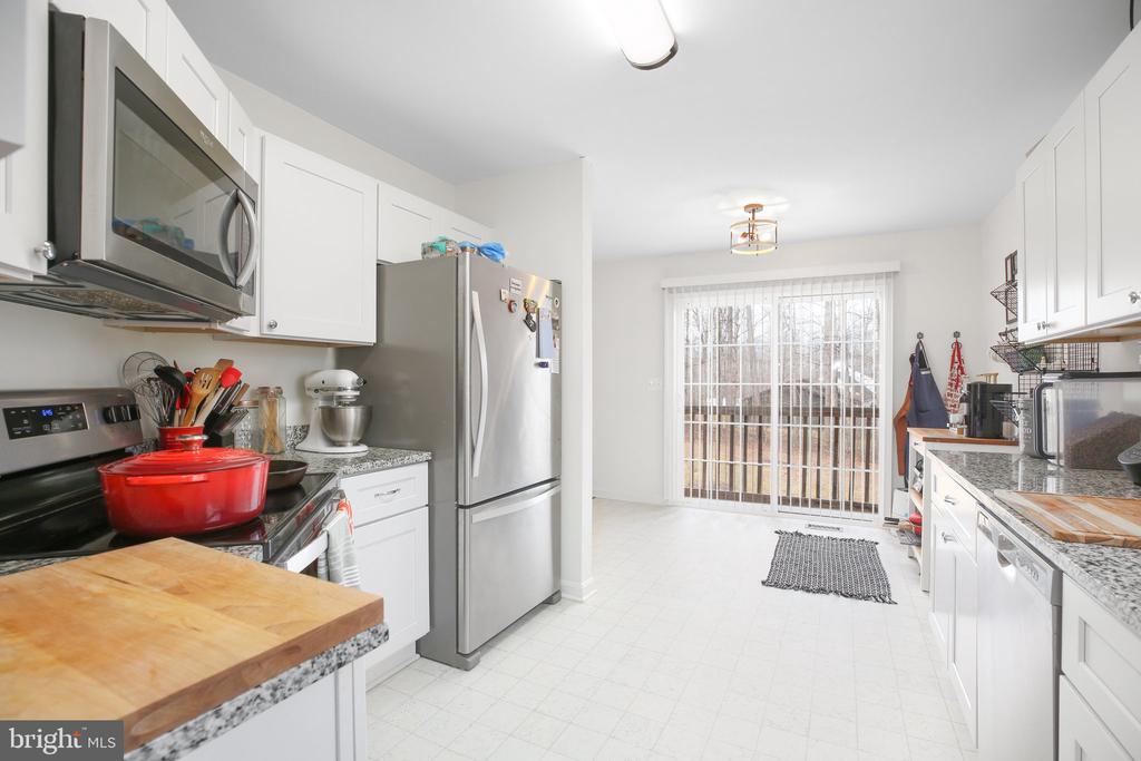 11201 STOCKADE DRIVE