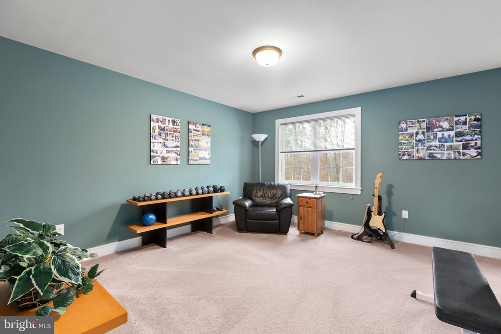 9109 Winfield Ct