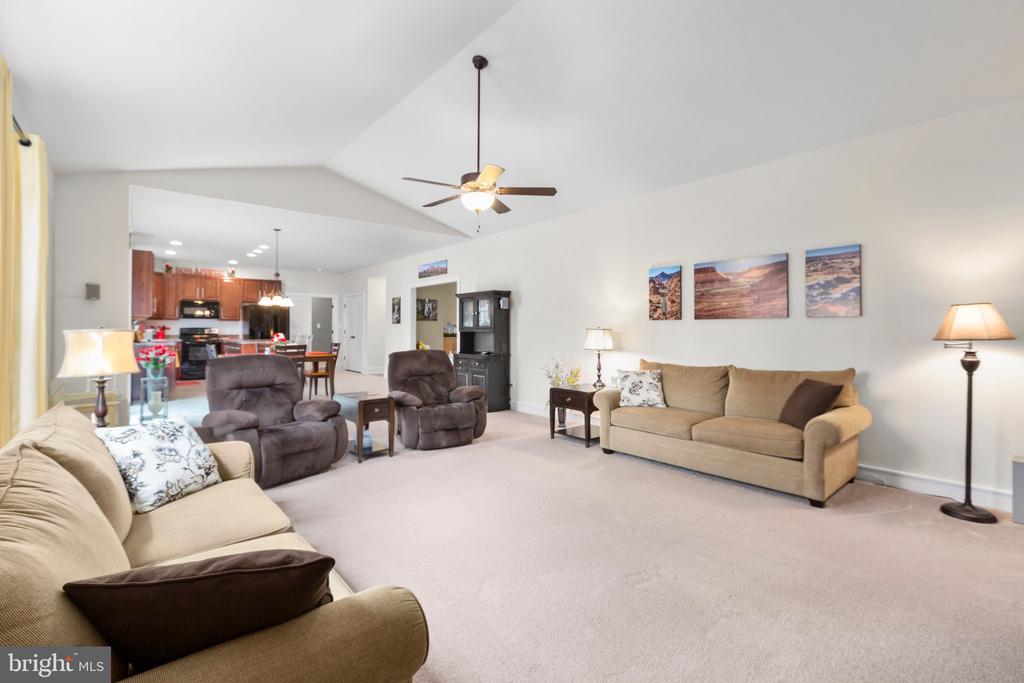 9109 Winfield Ct