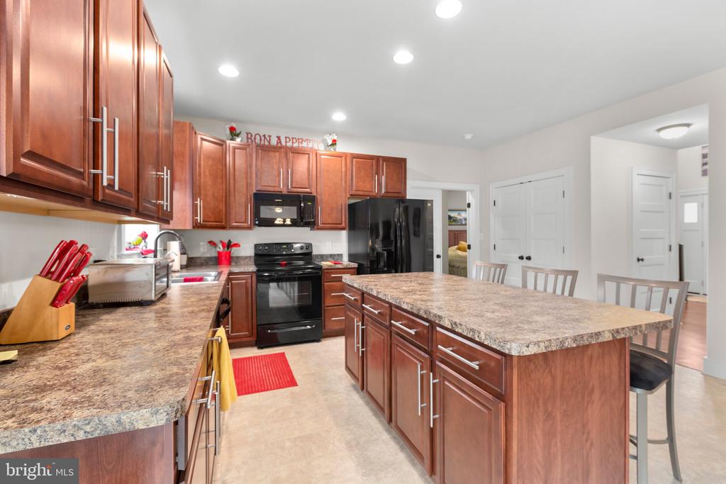 9109 Winfield Ct