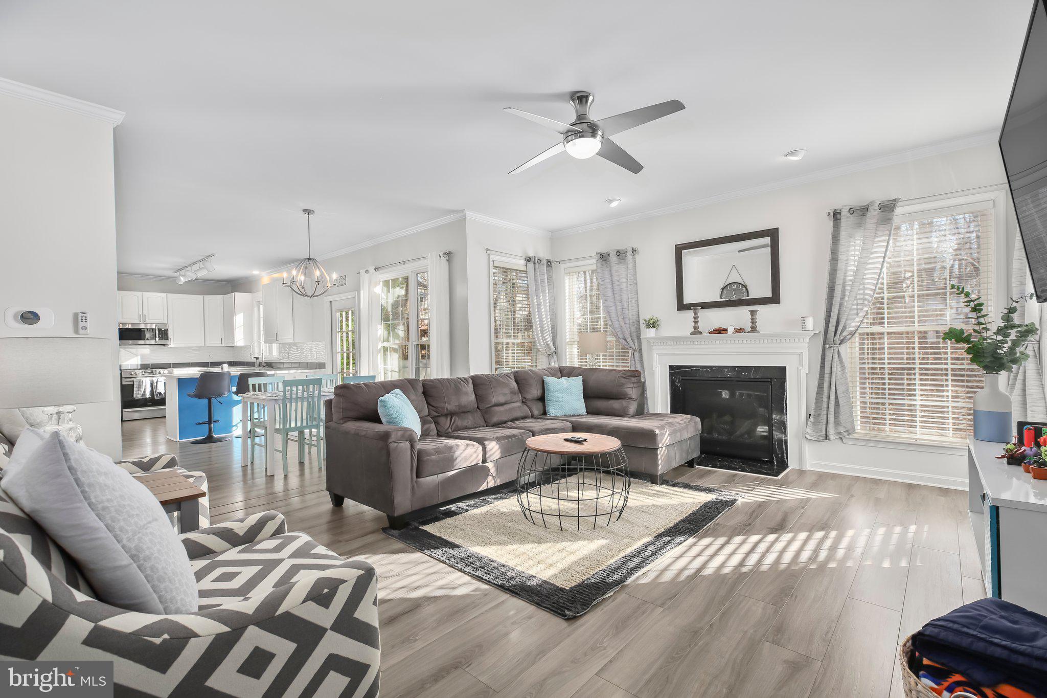 10108 Colechester St