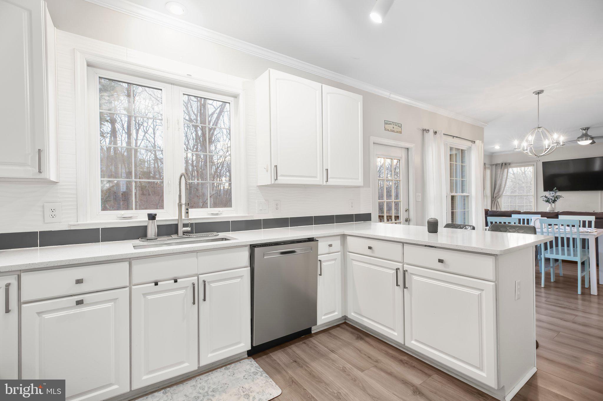 10108 Colechester St