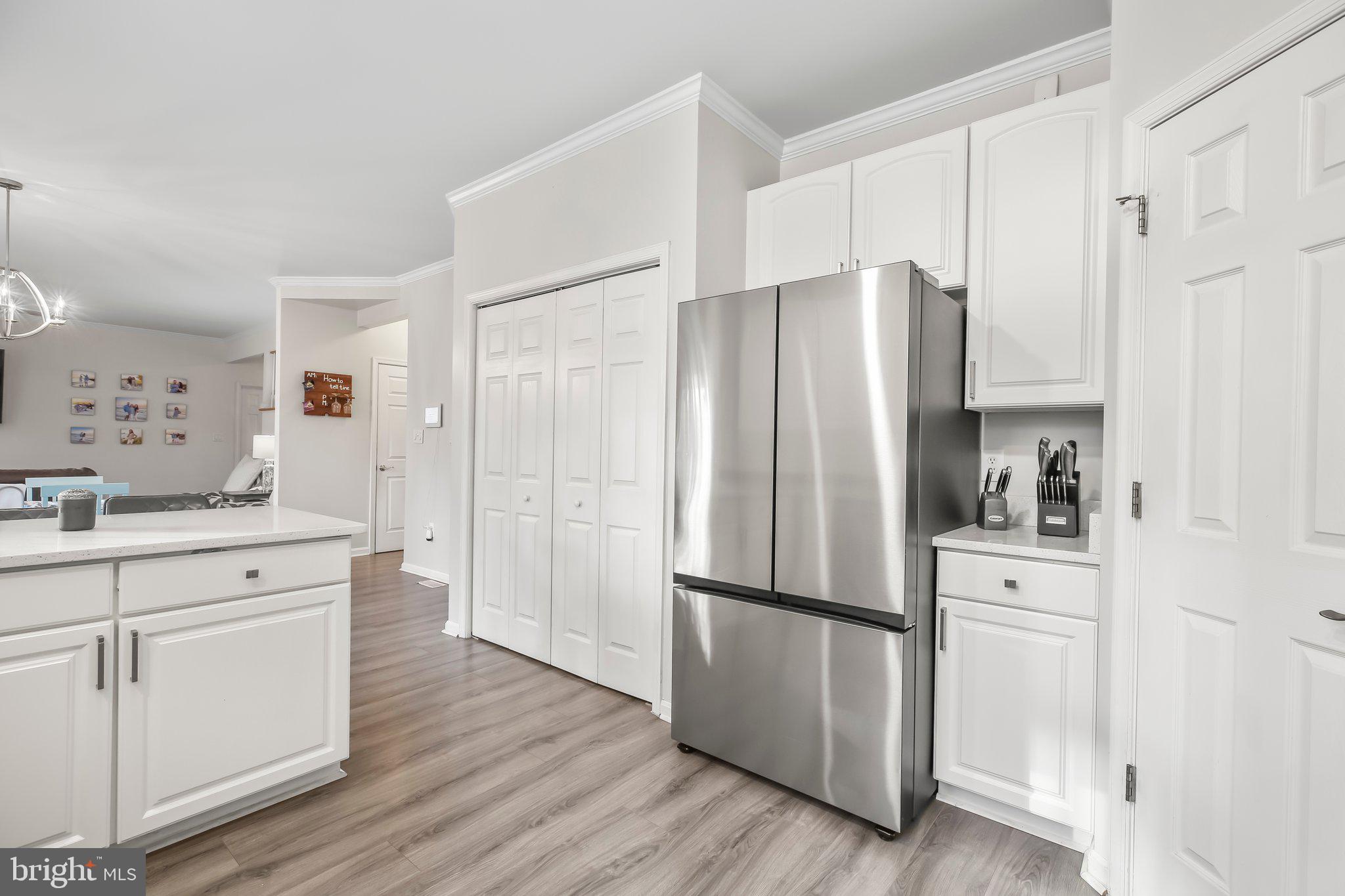 10108 Colechester St