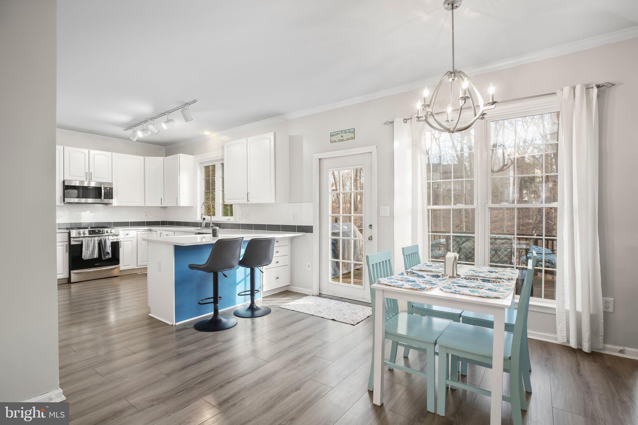 10108 Colechester St