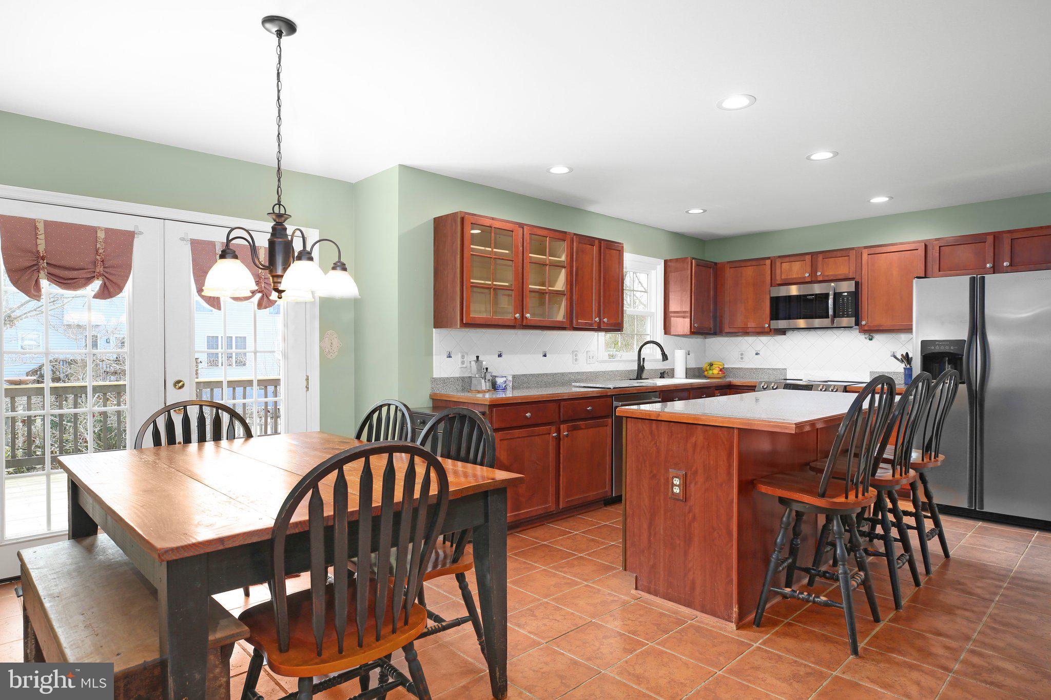 6122 N DANFORD STREET