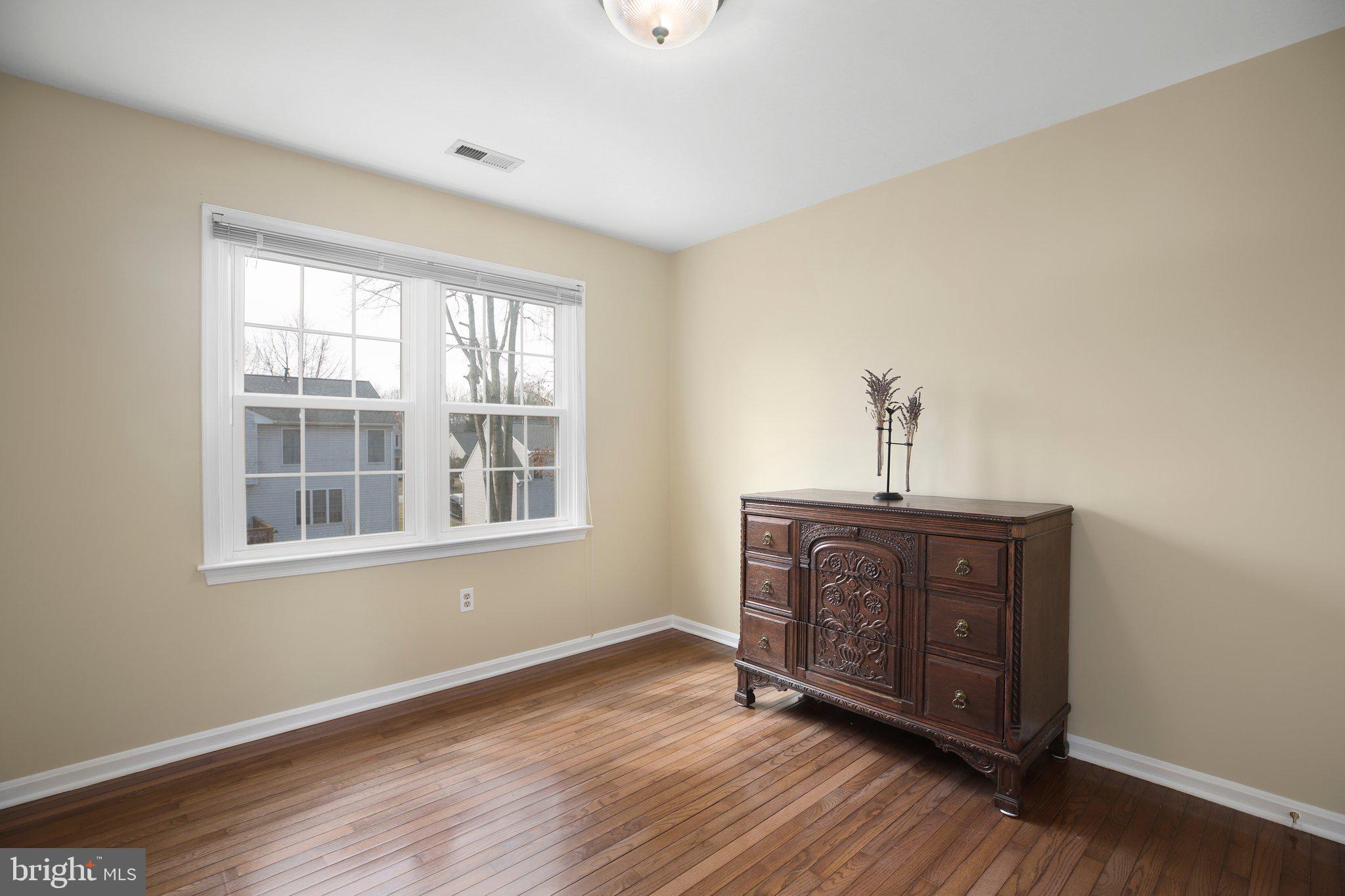 6122 N DANFORD STREET