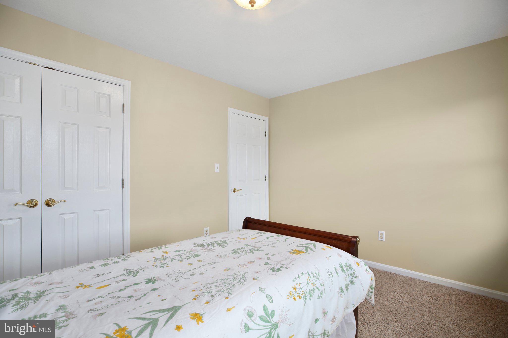 6122 N DANFORD STREET