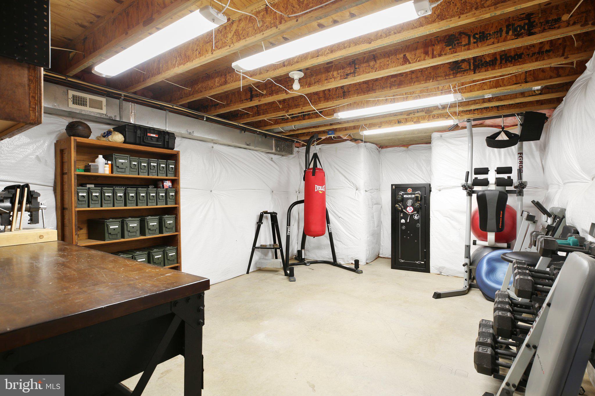 6122 N DANFORD STREET