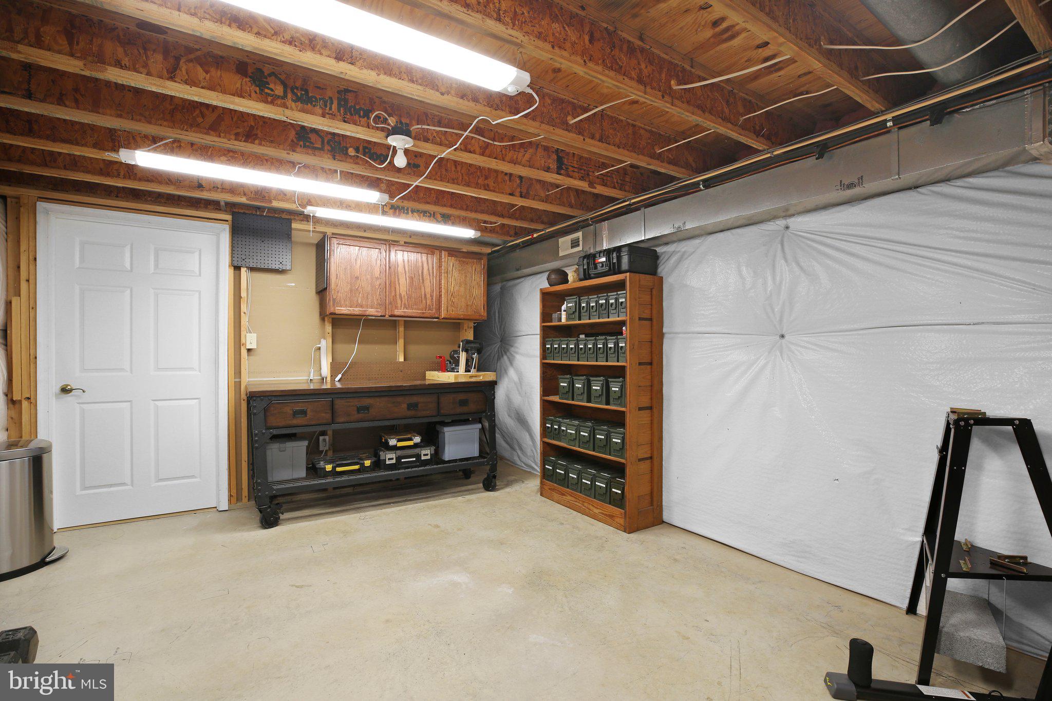 6122 N DANFORD STREET