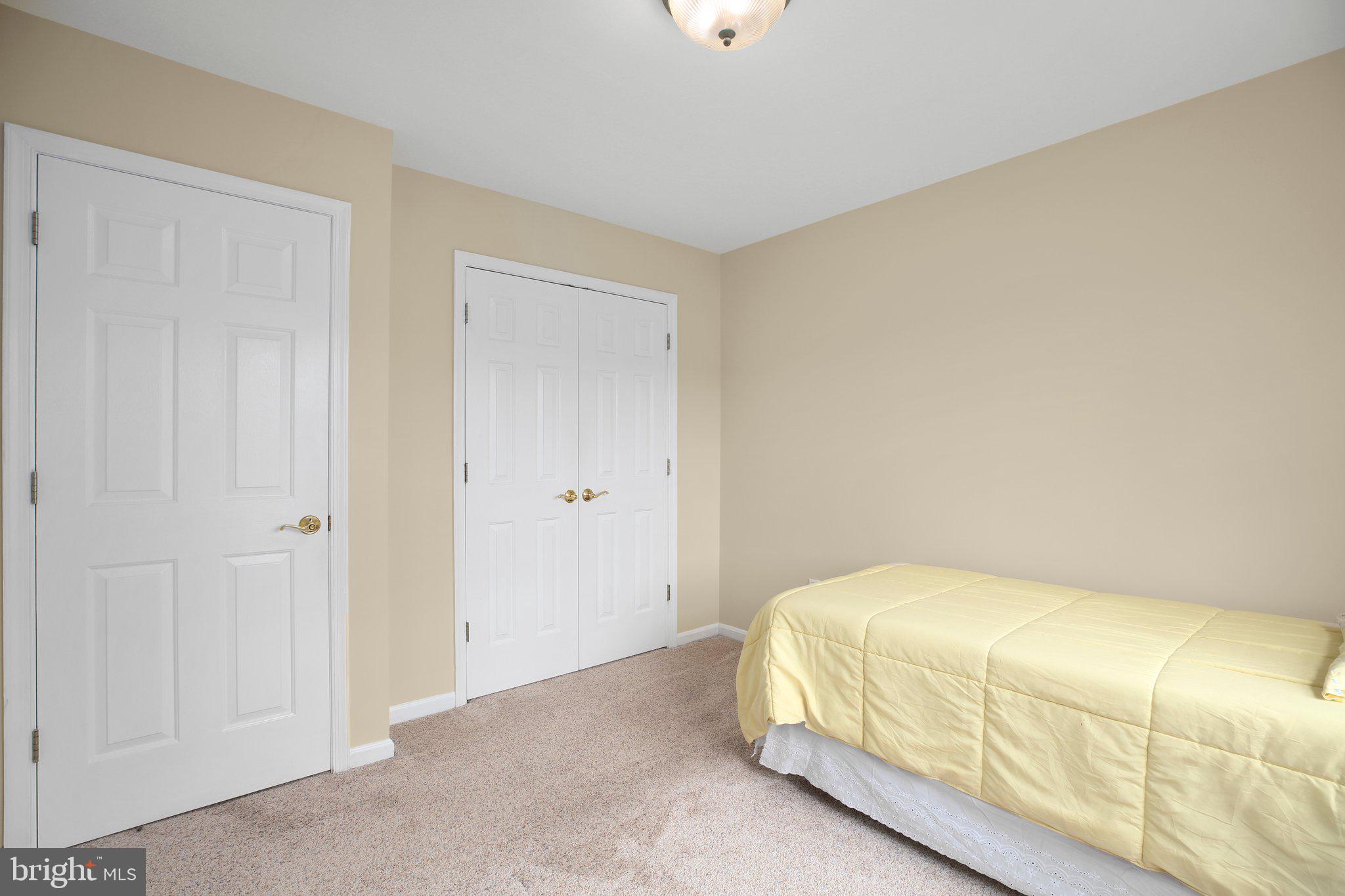 6122 N DANFORD STREET