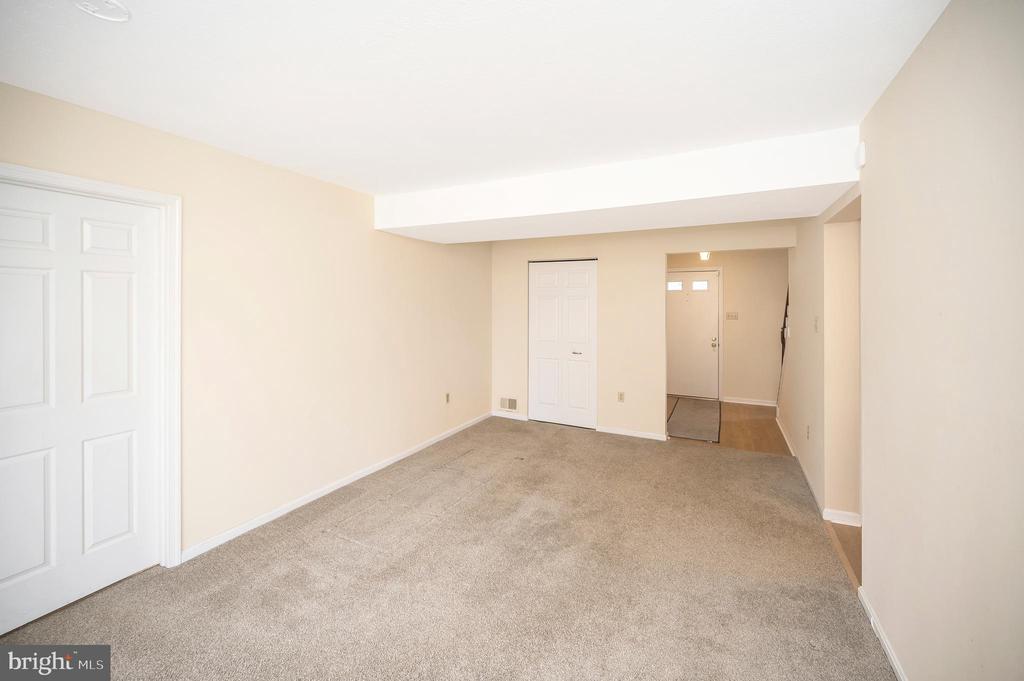 3316 WAVERLY DRIVE