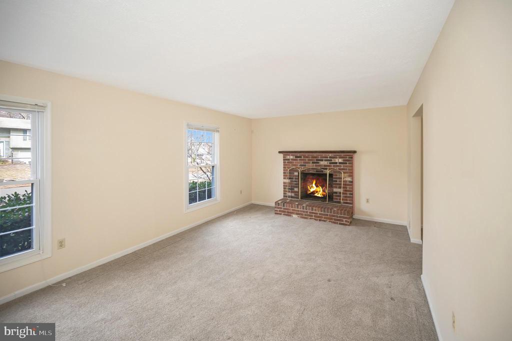 3316 WAVERLY DRIVE